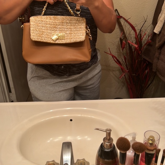 Steve Madden medium size crossbody handbag - Picture 9 of 13